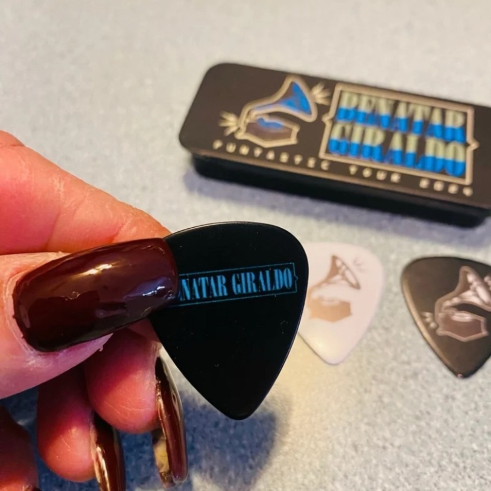 Pat Benetar VIP kit from 2025 Tour tshirt guitar picks